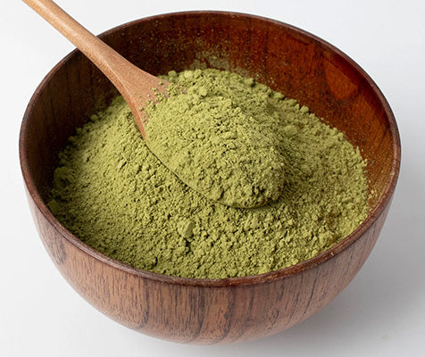 green matcha powder